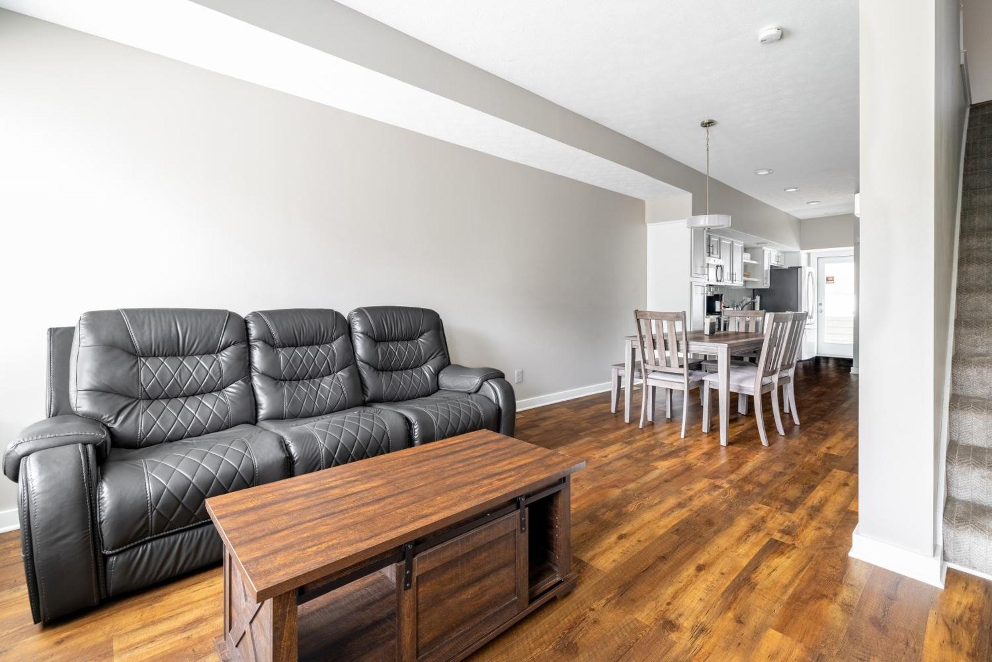 קליבלנד Luxury Downtown Townhome Unit 7 מראה חיצוני תמונה